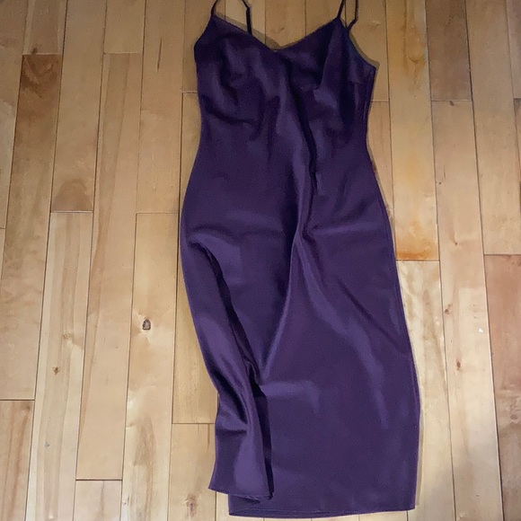 Cranberry silk-like dress - Picture 1 of 9